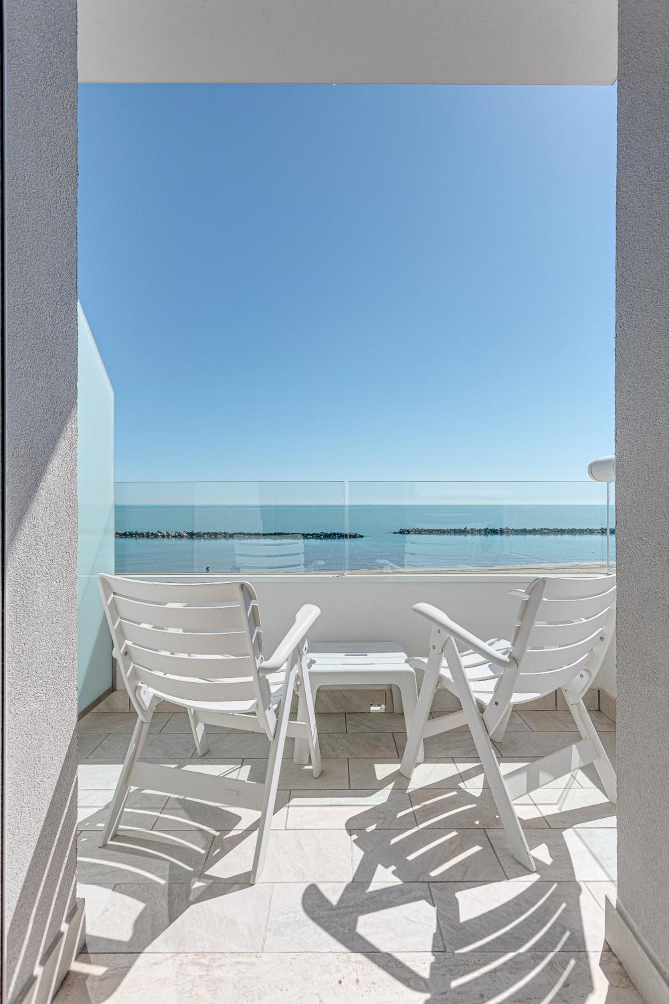 Hotel Caesar Lido Di Savio Extérieur photo